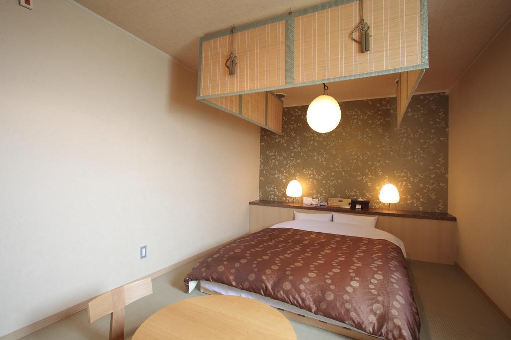 Hotel Porte Sapporo Bagian luar foto