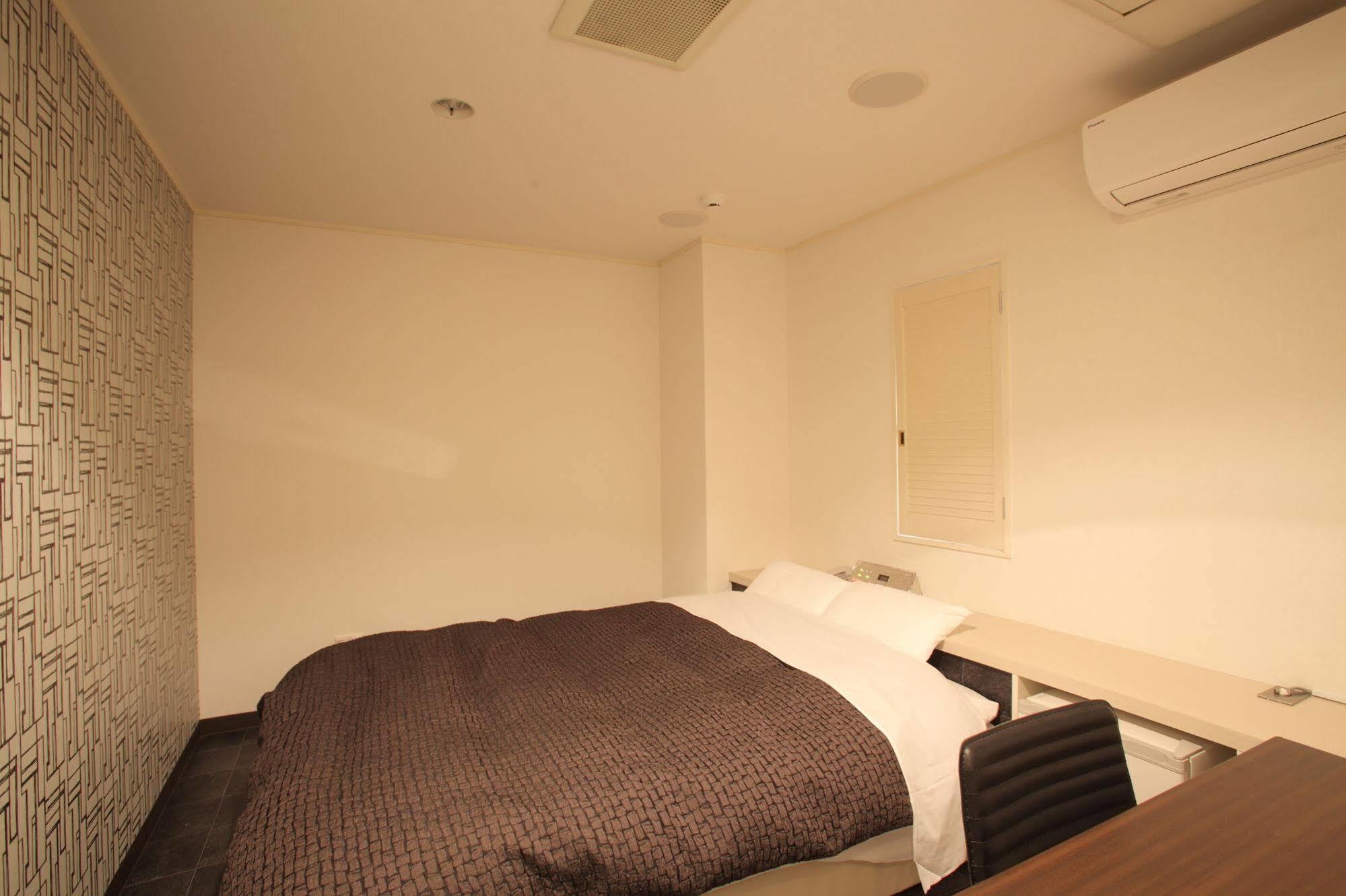 Hotel Porte Sapporo Bagian luar foto