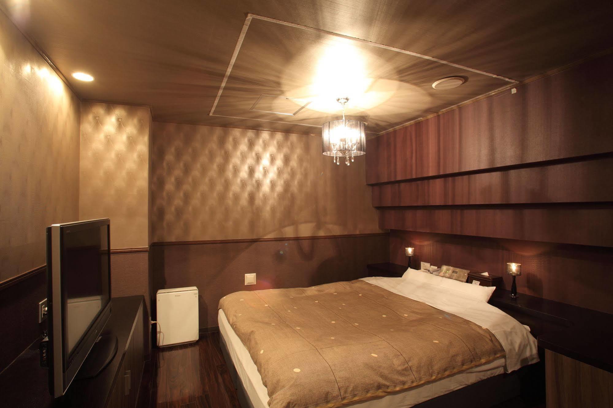 Hotel Porte Sapporo Bagian luar foto